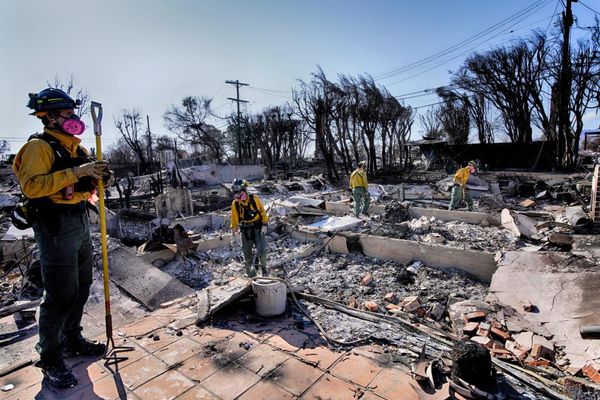 LA firefighters helped by lull in winds, but more fire weather in forecast