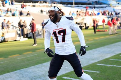 WATCH: Tempers flare on Texans sidelines after big play