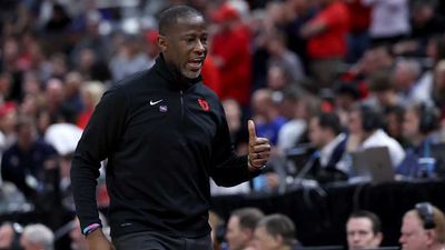 Dayton Wins Overtime Game With Incredible Half-Court Alley-Oop