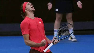 Alexander Zverev sets up Australian Open quarter-final showdown with Tommy Paul