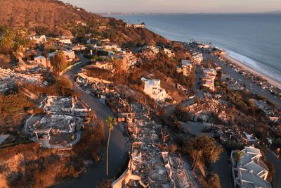 Why are lone homes left standing after the Los Angeles fires? It’s not entirely luck