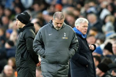 Ange Postecoglou under serious pressure as strange Spurs decision backfires in Everton nightmare