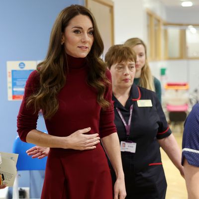 Kate Middleton Made a Secret, “Under the Radar” Hospital Visit to Thank Nurses and Doctors for Supporting Her During Her Cancer Battle