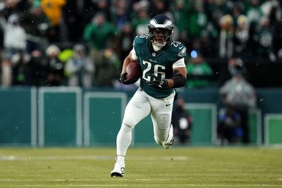 Eagles RB Saquon Barkley clowns Rams Jared Verse during 62-yard touchdown run