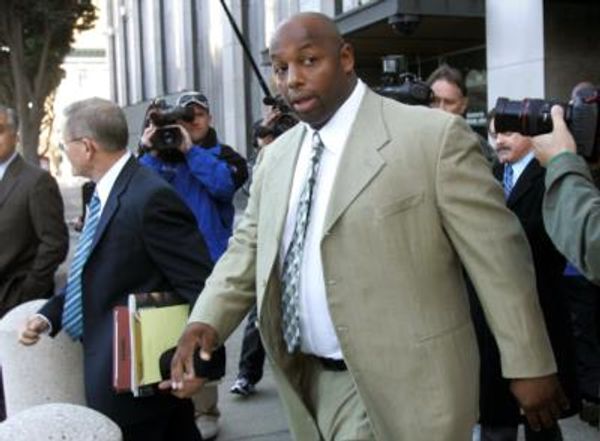 Former NFL Player Dana Stubblefield Remains In Prison