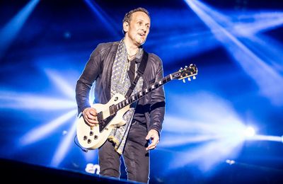 Vivian Campbell misses Def Leppard gig due to cancer treatment