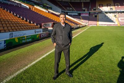 Chris Kamara to perform with choir turning Bradford City fans into opera singers