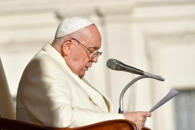 Pope Francis Extends Prayers And Greetings To President-Elect Trump