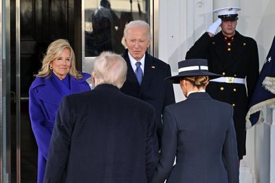 Biden issues last-minute pardons for five family members — including his own brother