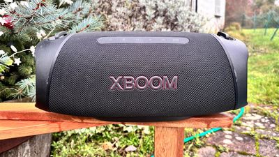 LG XBoom Go XG8T