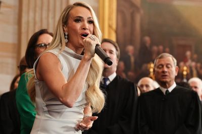 Watch: Awkward moment that music fails as Carrie Underwood sings at Donald Trump inauguration