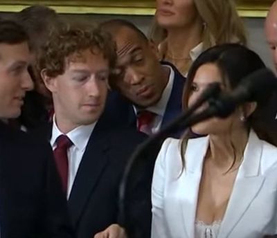 Users Mock Zuckerberg for Seemingly Stealing a Peek At Bezos' Fiancée: 'Somebody Test if This Gets Censored on FB'