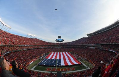 Helicopter pilot shares epic view of Arrowhead Stadium during playoff flyover