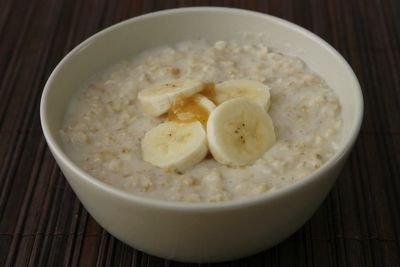 Porridge adverts to stay on TV, health minister says