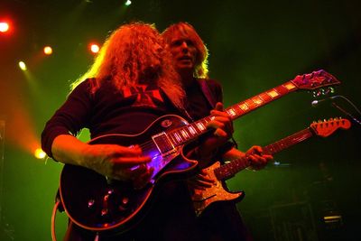 Thin Lizzy and Whitesnake guitarist John Sykes dies aged 65 after cancer battle