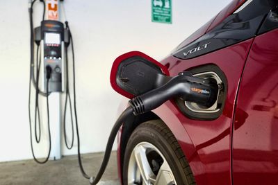 Trump revokes Biden order that had set 50% electric vehicles target for 2030