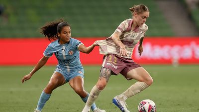 Matildas winger Freier, Socceroo Deng seal transfers