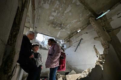 Syrians Return To Homes Devastated By War