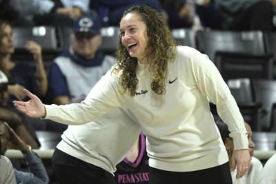 South Carolina Women's Basketball Remains No. 2