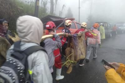 Indonesian Rescuers Recover Bodies After Flash Floods And Landslides