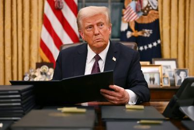 Trump's Famous Red Diet Coke Button Returns To Oval Office Desk - What Else Is Inside