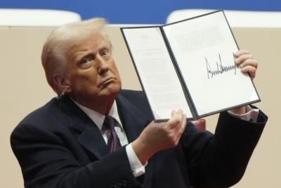 Trump Signs Order Designating Drug Cartels As Terrorist Organizations