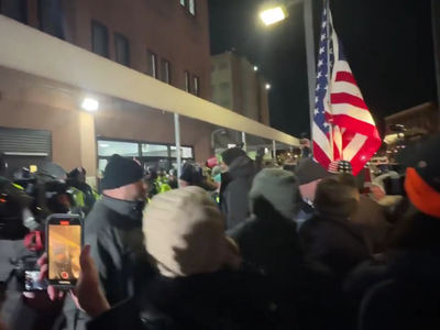 Scuffle erupts outside of DC jail housing Jan 6 inmates as families and pardon protesters gather