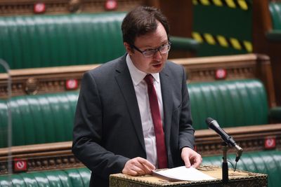 MPs can be robust in discussing community cohesion and extremism, minister says