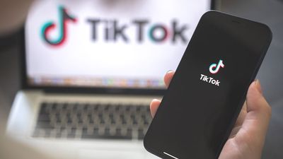 Trump Puts TikTok Ban Enforcement On Hold. What's Next For Meta, Snap Stock?