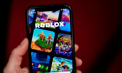 Australian children who play Roblox spending average of 137 minutes a day on the gaming app, data shows