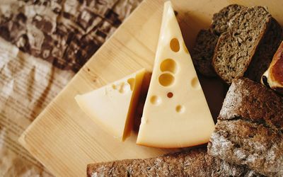 Explore the best British cheeses: Top expert recommendations and trends