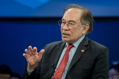 Malaysia's Anwar Says Don't Single Out China In Sea Tensions