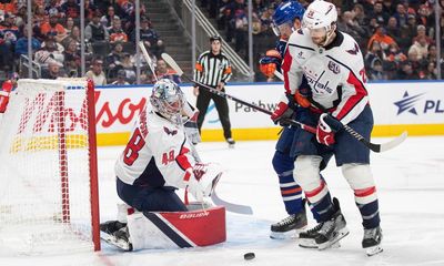 Washington Capitals goalie says errant nachos to blame for conceding goal