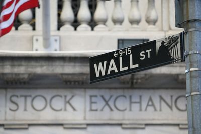 Wall Street rally holds strong as S&P 500 beats December record high