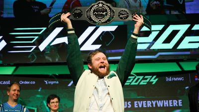 'Super Bowl for Excel nerds' crowns the king of the spreadsheets in Vegas, complete with championship belt and adoring crowd: 'You'd never see this with Google Sheets'