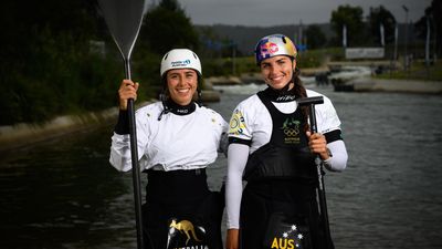 Fox sisters back to work after basking in Olympic glow