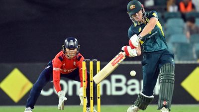 Wet win keeps Australia's Ashes whitewash bid on track