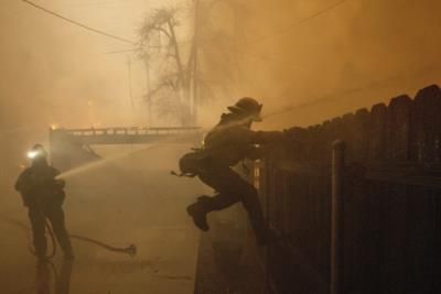 New Sepulveda Fire Threatens Los Angeles Area