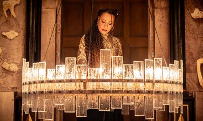 Cymbeline review – hip thrusts and gender inversions enliven this tricky romcom tragedy