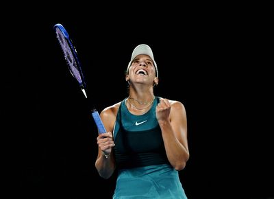 Madison Keys wins battle of wills against Iga Swiatek in Australian Open thriller