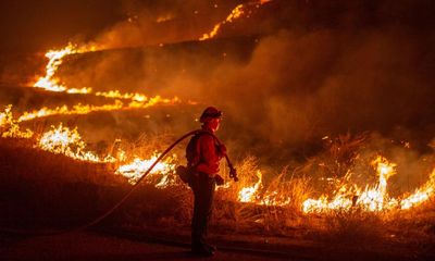 Firefighters battle to keep upper hand on new wildfire north of Los Angeles