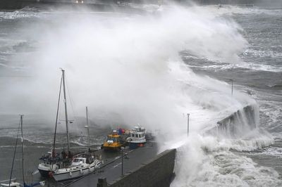 Millions receive emergency alert amid Storm Eowyn red weather warning