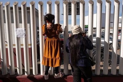 Border crossing in Southwest are down in first week of Trump’s administration as he pushes immigration crack down