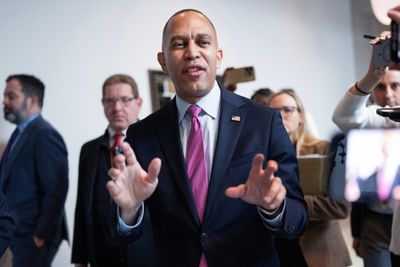 Jeffries warns GOP over 'big, beautiful' budget bill - Roll Call