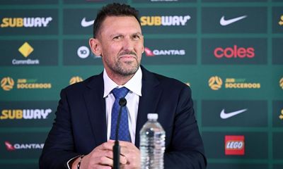 Tony Popovic sets out elite expectations after settling into Socceroos hot seat