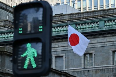 Asian Markets Build On Trump Rally, Yen Steady Ahead Of BoJ