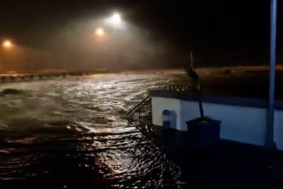 Storm Eowyn: Heavy winds and rain lash Galway Aquarium in 'worst weather ever seen‘