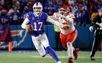 Chiefs DC Steve Spagnuolo shares rules for maintaining Bills QB Josh Allen: ‘He sees everything’