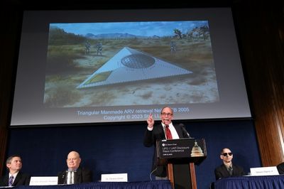 Republican Congressman Claims Alien Craft Was Detected in Ocean