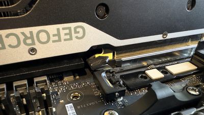 A variant of Asus' Q-release system has been accused of grinding GPU contact pins and the thought is making my teeth hurt